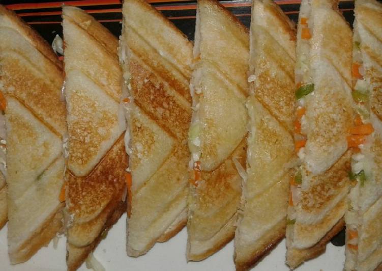 Simple Way to Make Speedy Dahi sandwich