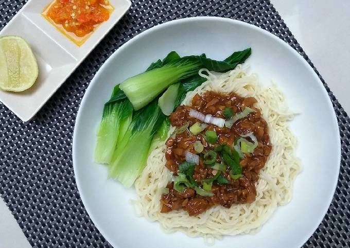 Mushroom Meat Minced Noodles