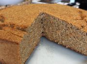 Una foto de cinnamon banana cake