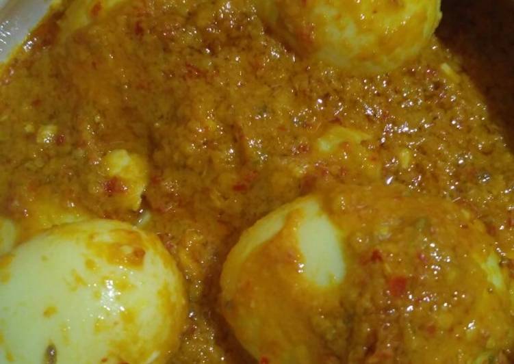 Telur rendang