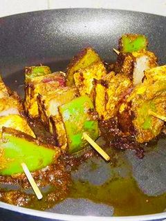 पनीर टिक्का (Paneer tikka recipe in Hindi) रेसिपी मुख्य फोटो