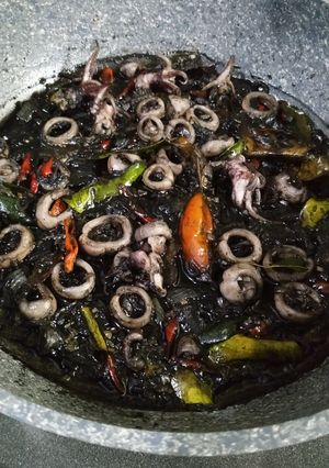 Foto resep Tumis Cumi Hitam ala #dapurraina