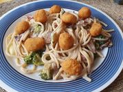 Una foto de sobras de pasta
