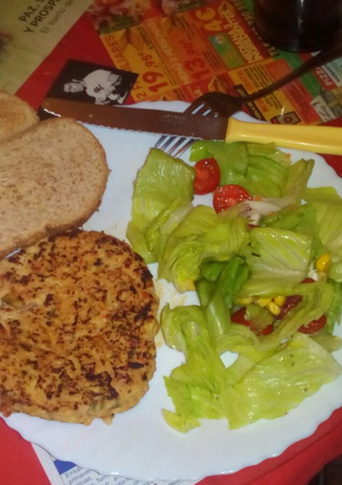 Una foto de Hamburguesa light de pollo y verduras