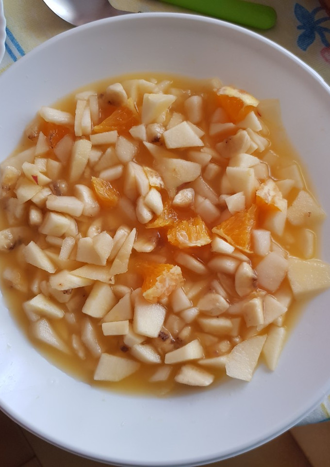 Una foto de Macedonia de frutas
