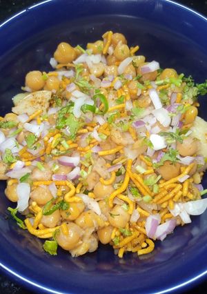 A picture of Bhel Puri Chaat.