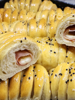 Una foto de 🧀🥖 Pancito relleno de queso con técnica Tang zhong 🥖🧀