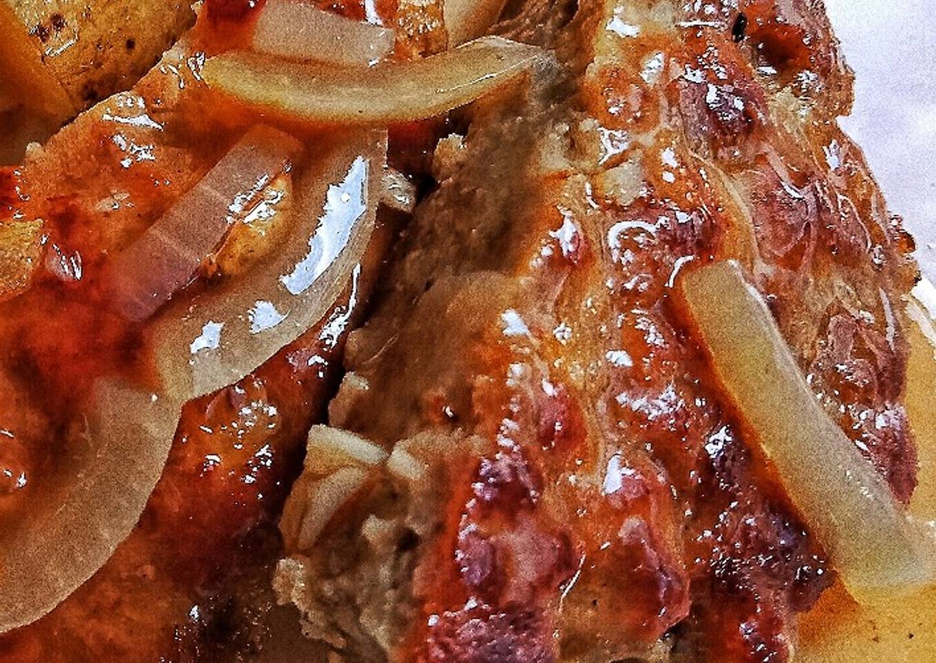 Steak Daging Sapi Giling dengan Brown Sauce