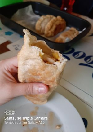 Una foto de Empanadas de pollo champiñón 💖