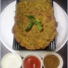 A picture of Jawar muli paratha.