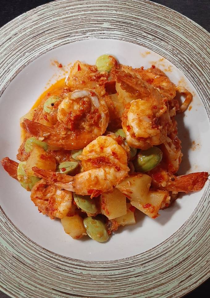 Resep Sambel Goreng Udang-Kentang-Pete oleh Alifah Lestari - Cookpad