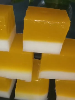मैंगो कोकोनट पुडिंग (Mango Coconut Pudding recipe in hindi) रेसिपी मुख्य फोटो