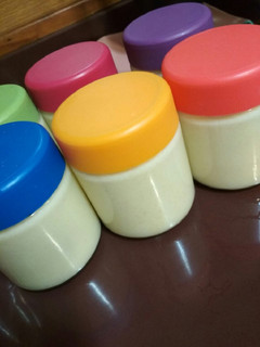 Una foto de Yogurt frío de mango y piña