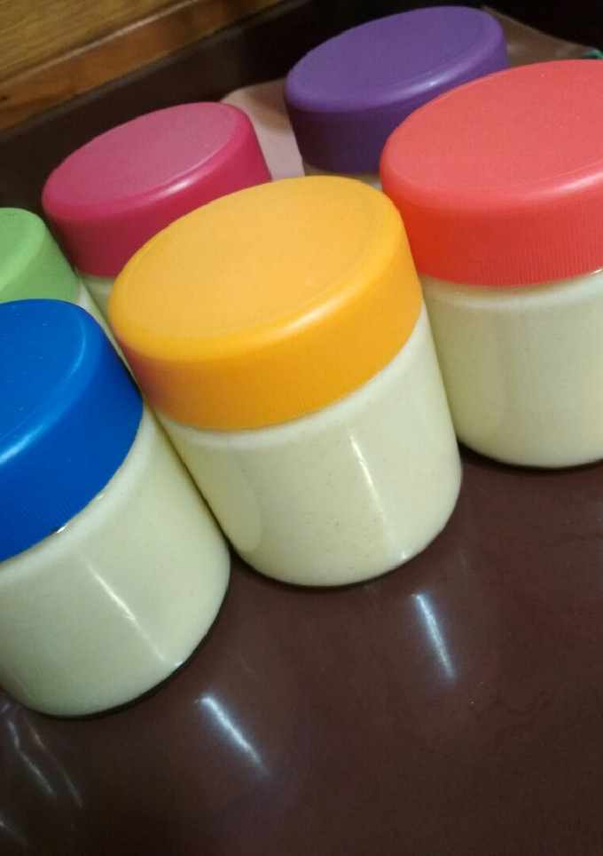 Una foto de Yogurt frío de mango y piña