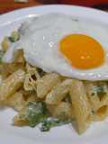 Mostachol ajo, perejil y queso y a caballo