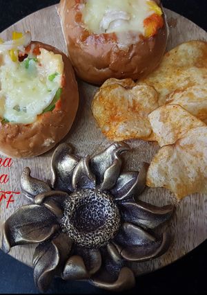 A picture of Stuffed Pizza Pav.