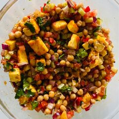 A picture of Chhole paneer salad.