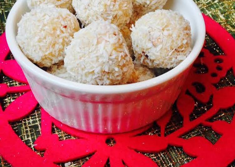 Coconut Ladoos