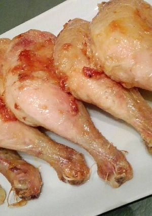 Una foto de Sencillo... pata y muslo al horno... Guarnición.. descubríla