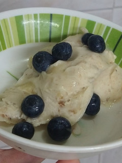 Una foto de Helado de banana vegano🍦🍌