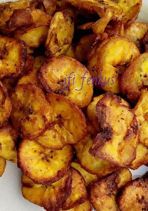 A picture of Plantain chips.