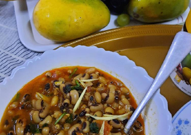 Recipe of Perfect Spicy Sufaid Lobiya