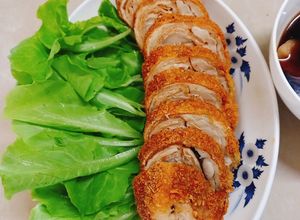 Hình của món Giò heo cuộn chiên giòn (món chay).