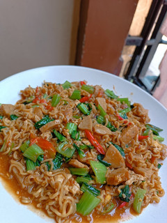 Foto resep Indomie goreng nyemek