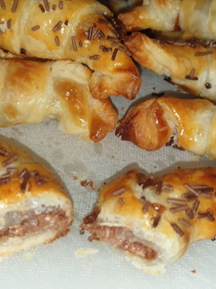 Una foto de Croissant rellenos de crema de cacao en 5 minutos
