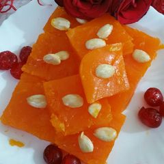Karachi halwa A picture of Karachi halwa.