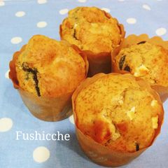 A picture of Gluten-free Blueberry Muffins.