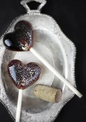A picture of Red wine candies.