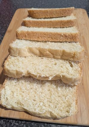 A picture of White sandwich loaf (bread maker).