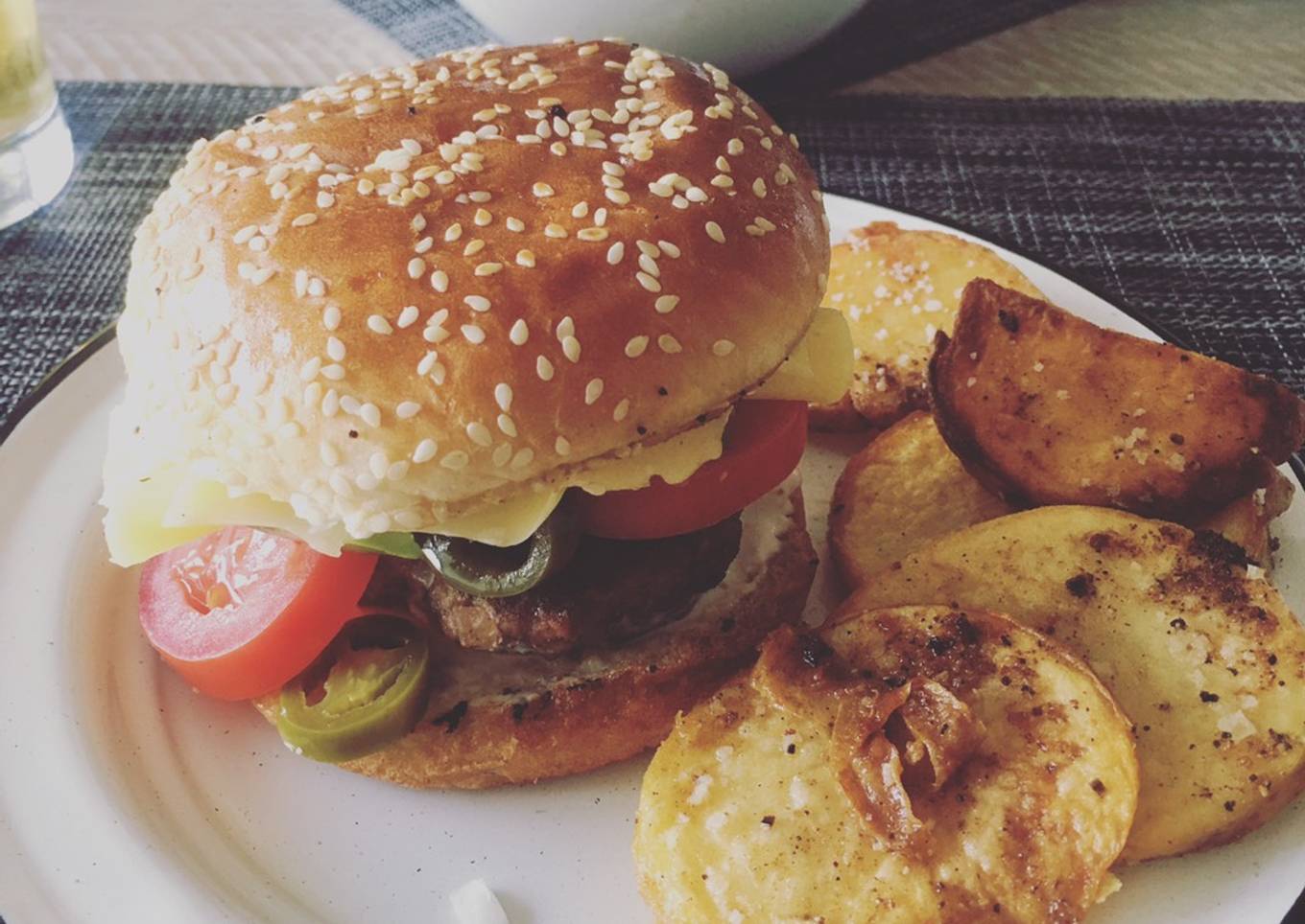 Hamburguesa de res y puerco