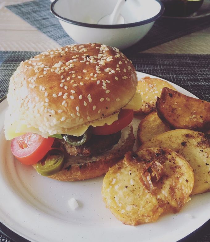 Una foto de Hamburguesa de res y puerco