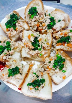 Hình của món Bánh mì hấp.