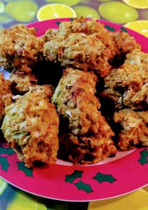 Una foto de Croquetas de coliflor queso y zanahorias al horno