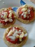 Pellizcadas con salsa roja. ॐ