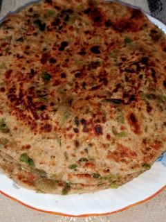 मेथी पराठा (Methi paratha recipe in Hindi) रेसिपी मुख्य फोटो