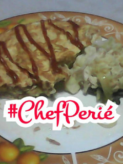 Una foto de Torta de huevo con tuna y queso amarillo
