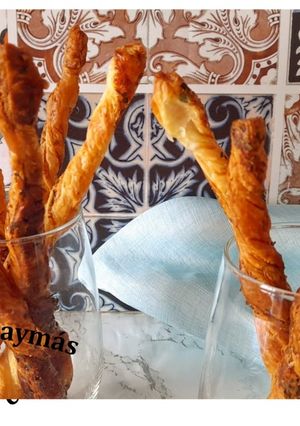 Una foto de Palitos de hojaldre con queso