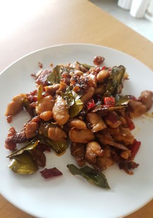 Foto resep Oseng ayam daun jeruk