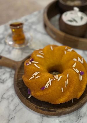 عکسی از دستور کیک زعفرانی دو تخممرغی پفکی و خوشعطر ✨🍰