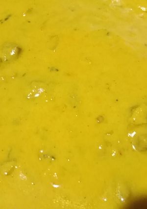 A picture of Kadhi pakoda.
