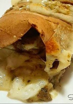 Foto di Crepes di farina di castagne con crema di funghi e provola