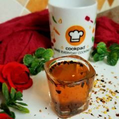 A picture of Red Chilli oil.