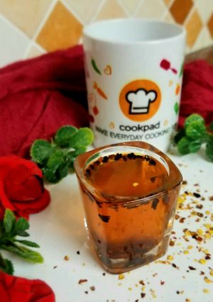 A picture of Red Chilli oil.