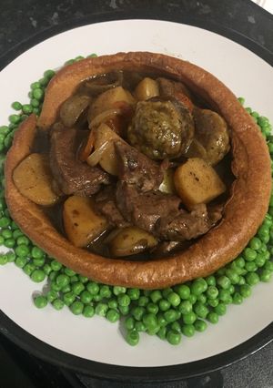 A picture of Slow cooker minted lamb casserole.