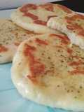 Adonan roti serbaguna (naan bread)