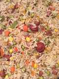 Arroz frito con salchichas y chorizo de pollo
